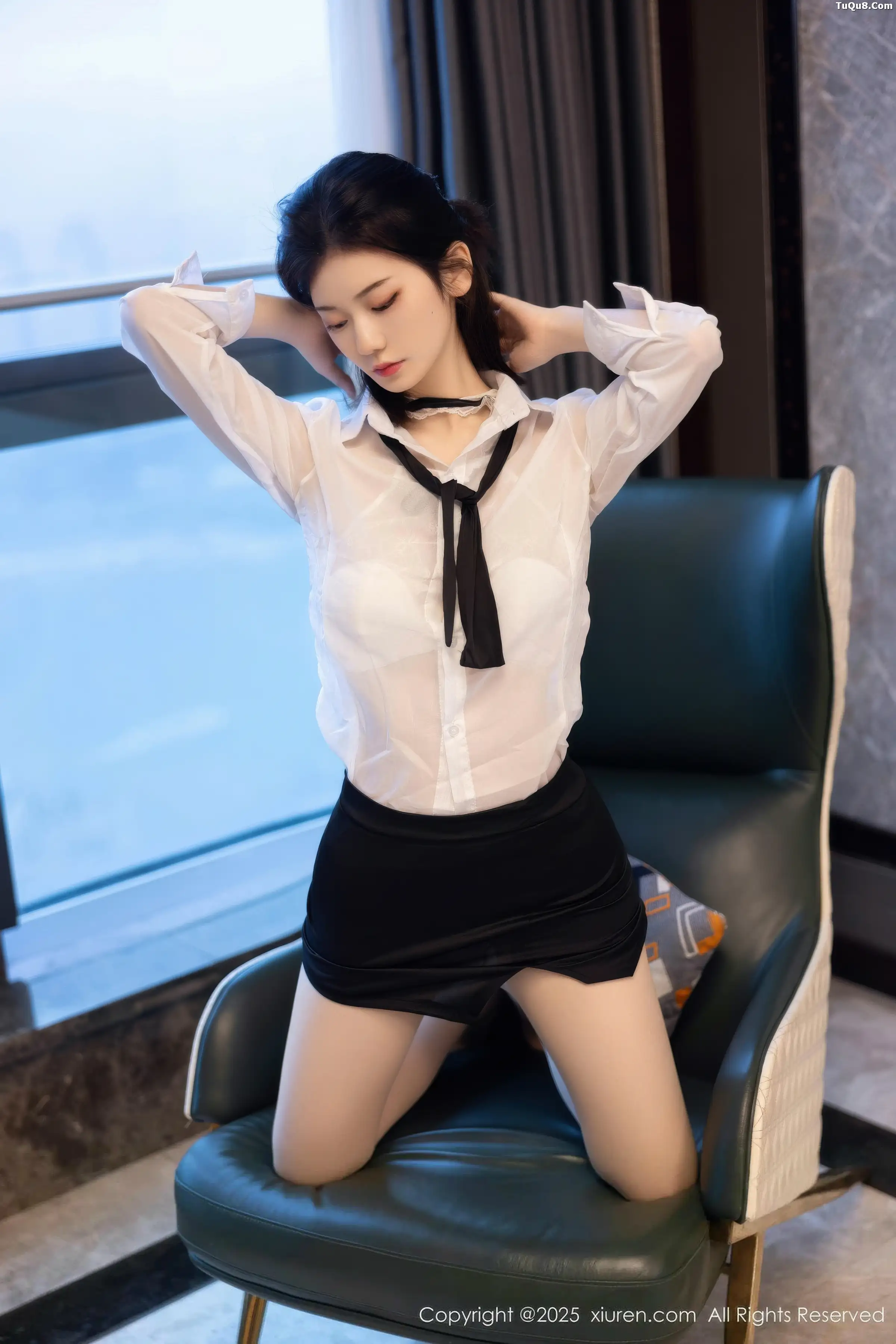 秀人集.com_[XiuRen秀人网]No.11077_新人模特凌七七性感白衬衫配黑短裙露超薄肉丝秀曼妙身姿诱惑写真80P