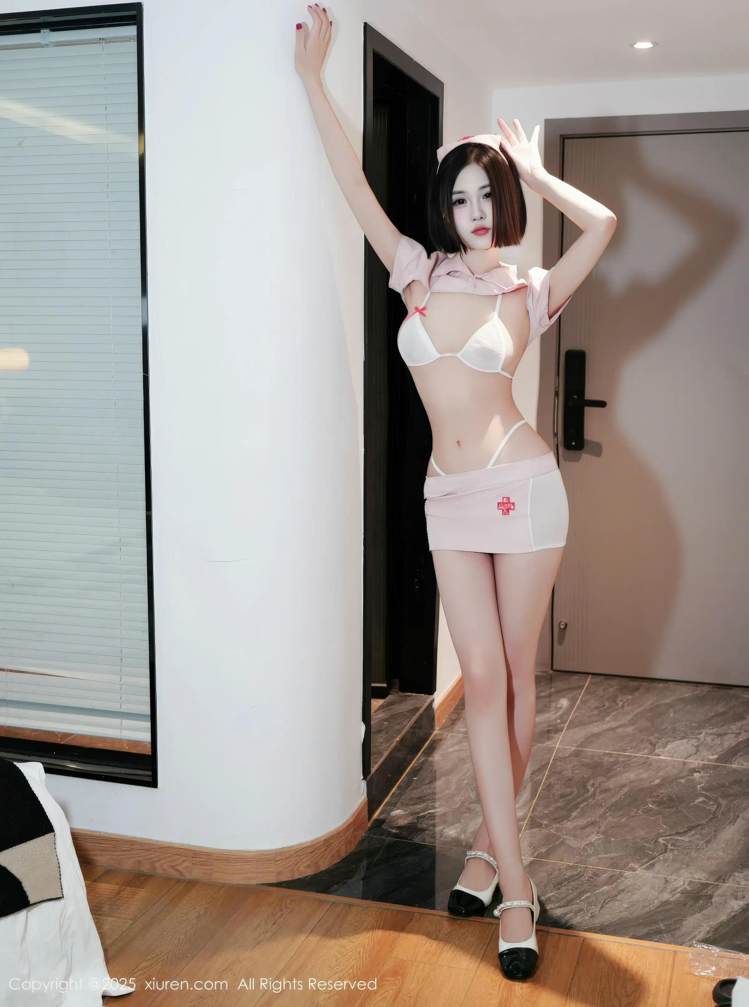 秀人集.com_[XiuRen秀人网]No.11111_模特奶芙酱-EVA性感粉色护士制服露白色内衣秀完美身材诱惑写真60P