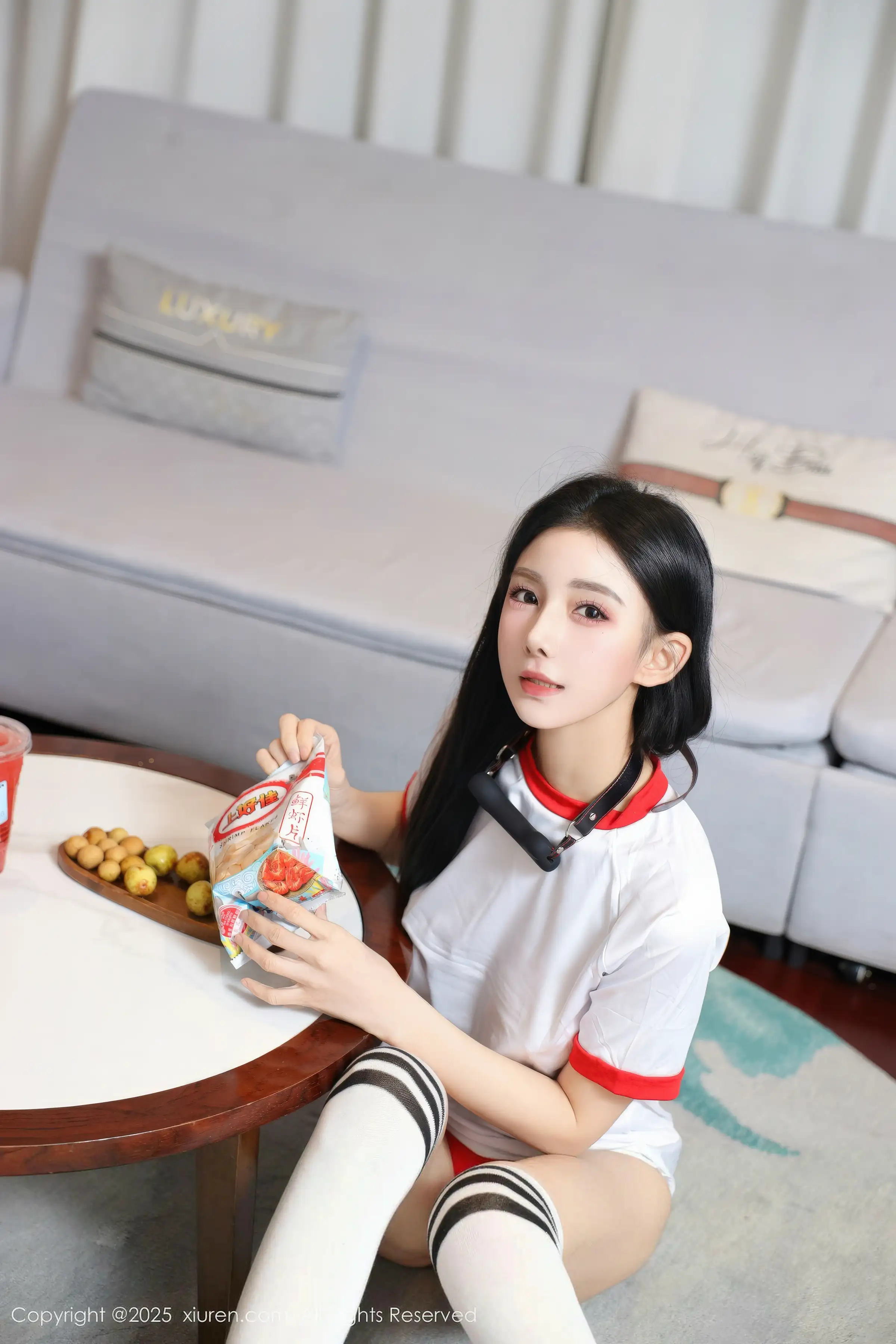 秀人集.com_[XiuRen秀人网]No.11110_新人模特许微微呀性感白色T恤配白色丝袜秀丰腴身材诱惑写真86P