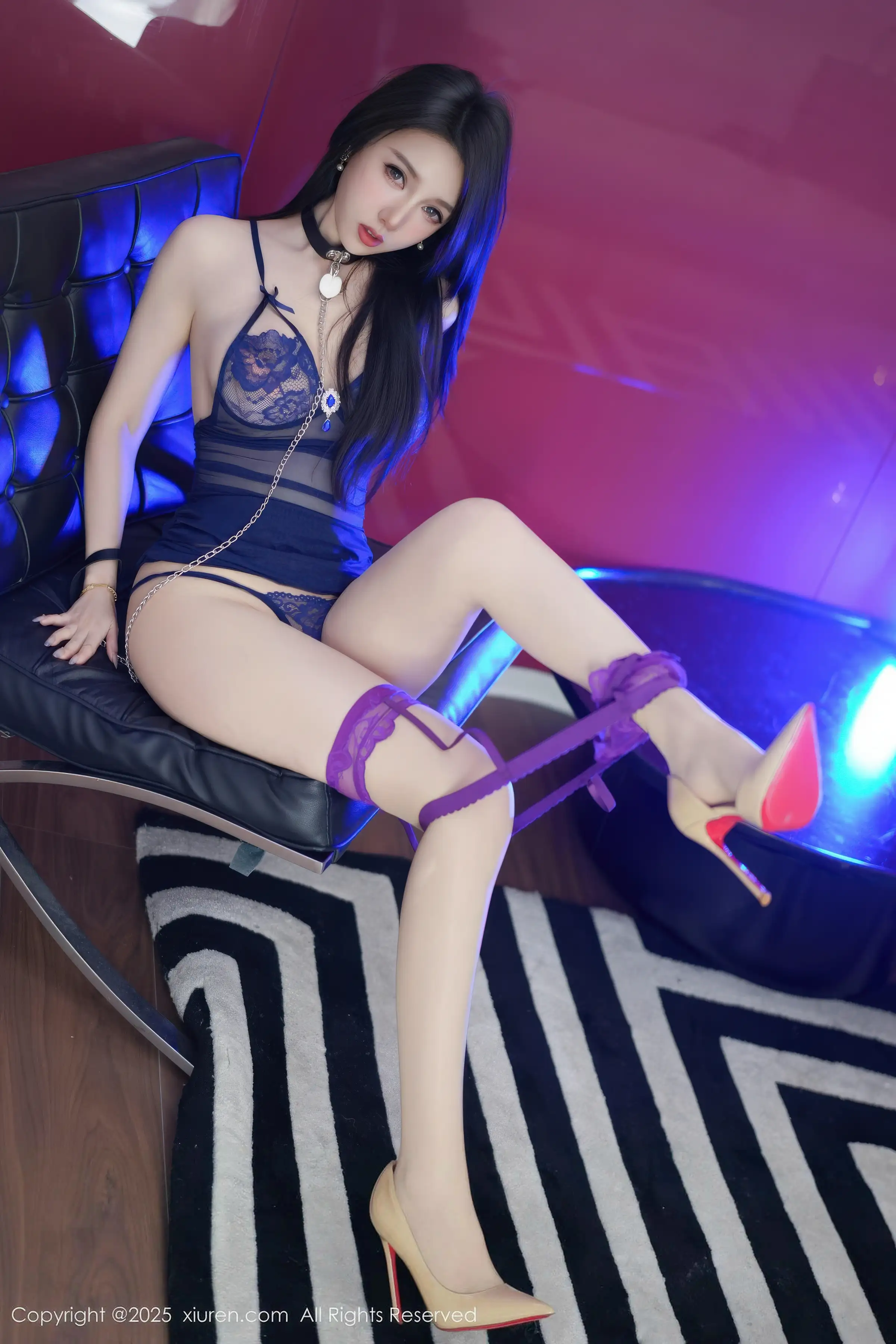 秀人集.com_[XiuRen秀人网]No.11120_模特Twins-夭夭性感紫色衬衫配紫色丝袜秀曼妙身姿迷人诱惑写真74P